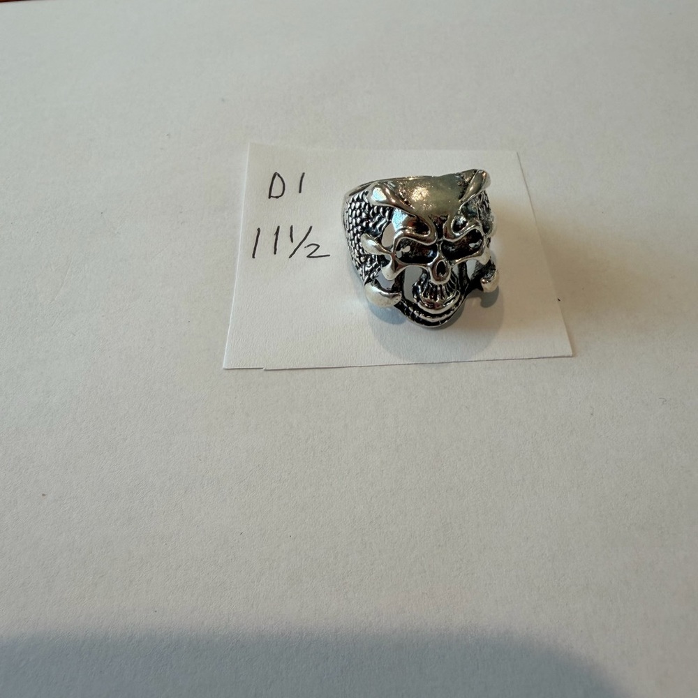 Men’s Stainless Steel Skull Ring Size 11.1/2
